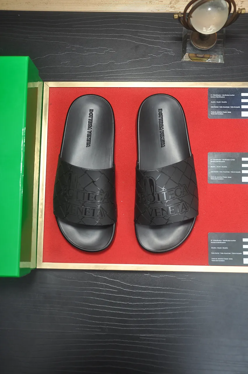 Men's shoes 💰260💶 [Botteg Venetta (BV)] (Slippers) Exclusive new model Official website new model The upper is made of superior top quality Delicate hand feel Luxurious texture Tailored for refined men Create a noble aura Delicate and regular Mark hand stitching Smooth lines Full sheepskin lining, comfortable to wash sweat 38-45